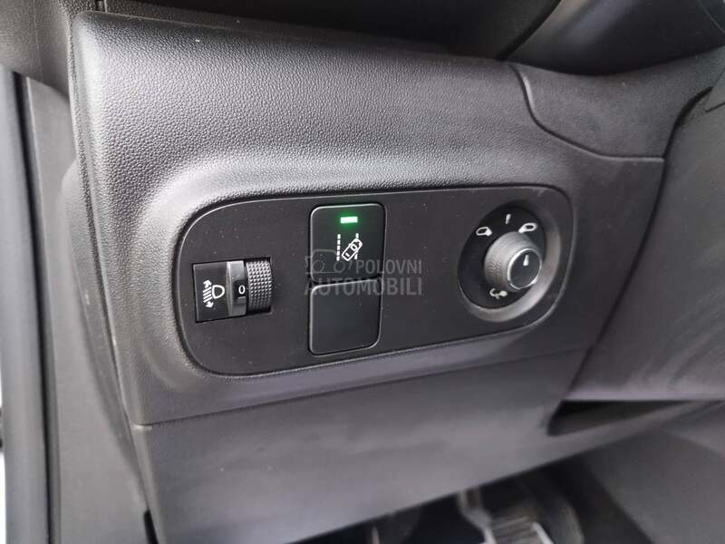 Citroen C3 1.2 FEEL NAV
