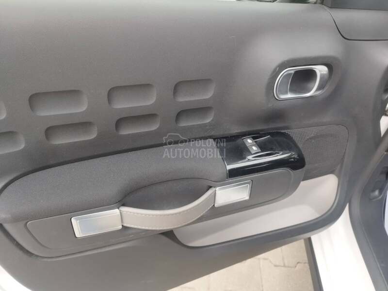Citroen C3 1.2 FEEL NAV
