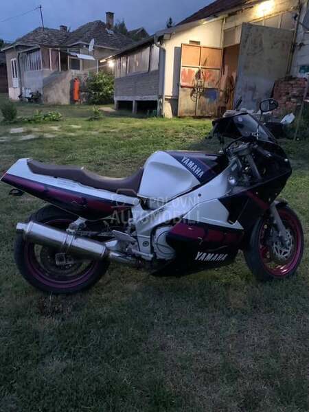 Yamaha fzr 1000