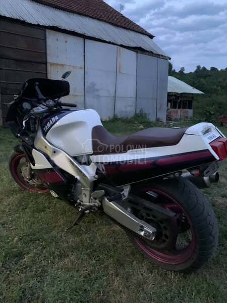 Yamaha fzr 1000