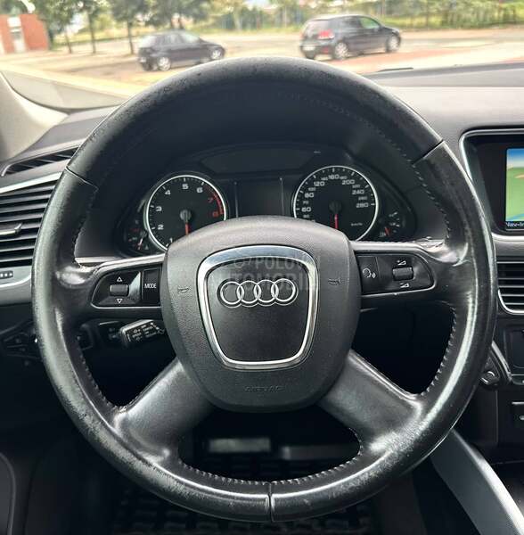 Audi Q5 TFSI//QUATRO//NAV//