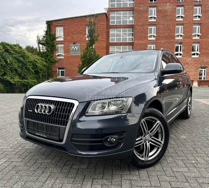 Audi Q5 TFSI//QUATRO//NAV//