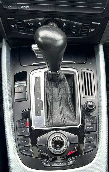 Audi Q5 TFSI//QUATRO//NAV//