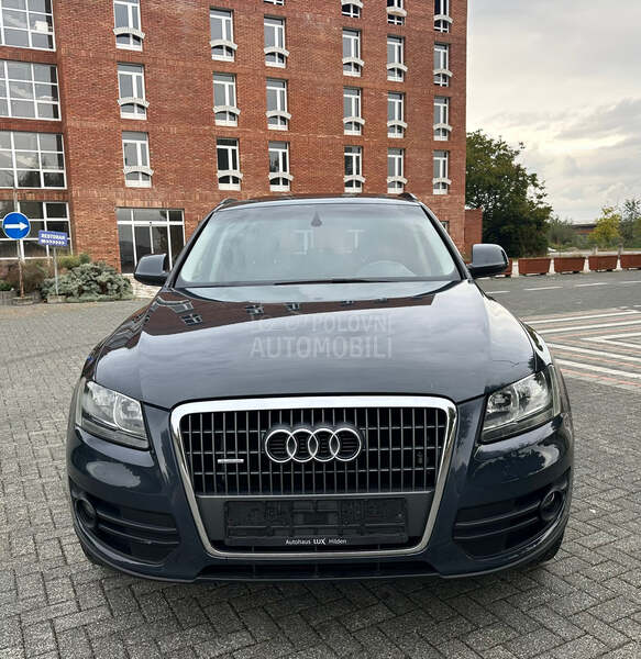 Audi Q5 TFSI//QUATRO//NAV//