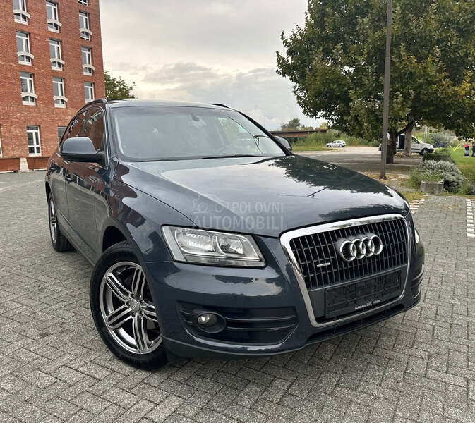 Audi Q5 TFSI//QUATRO//NAV//