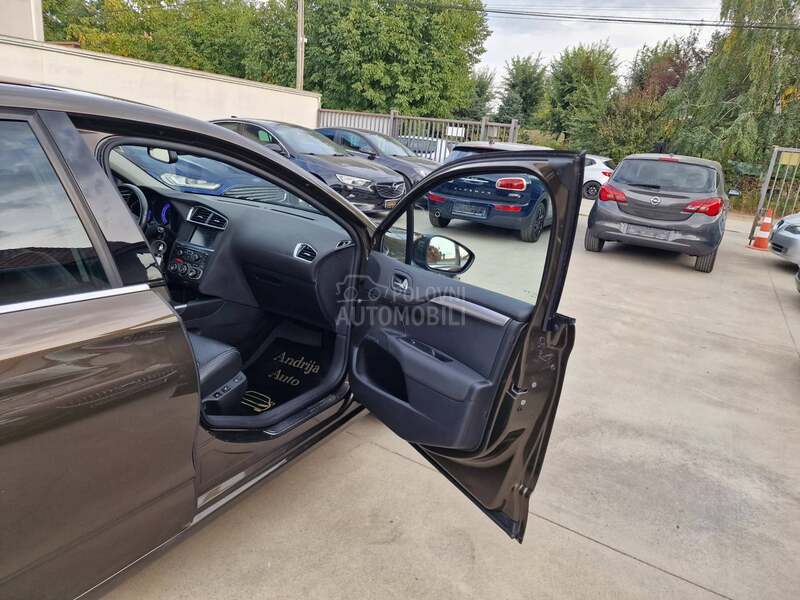 Citroen C4 E X L U S I V