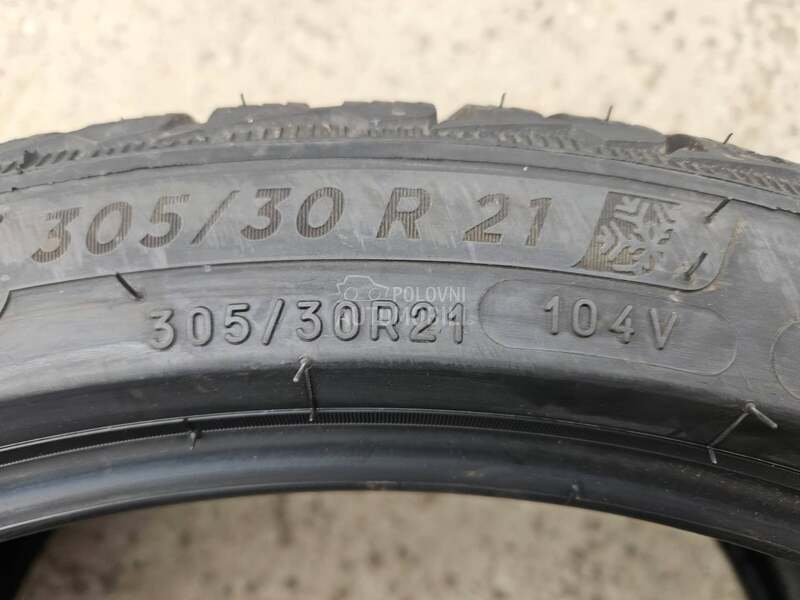Michelin 305/30 R21 Zimska