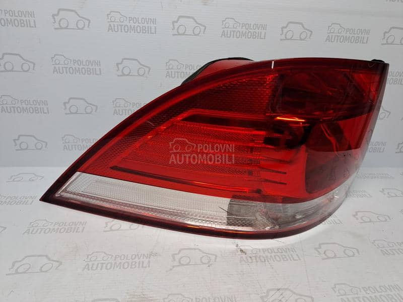 GOLF 6 KARAVAN ŠTOP SVETLO