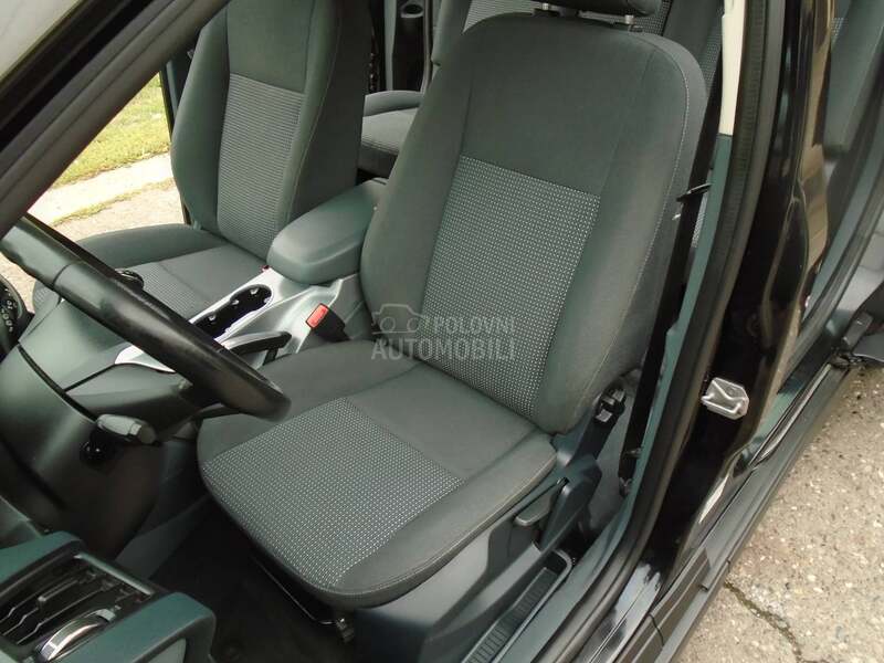 Ford Grand C-Max 1.6 ful GLANC NOVO