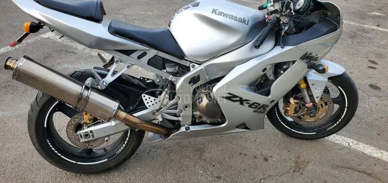 Kawasaki zx6r