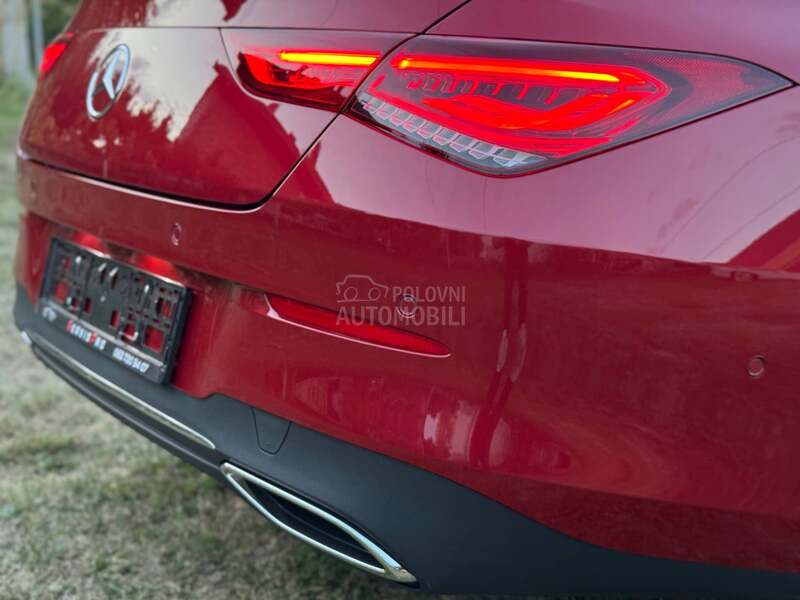 Mercedes Benz CLA 200 d  PANO/MULT/360KAM