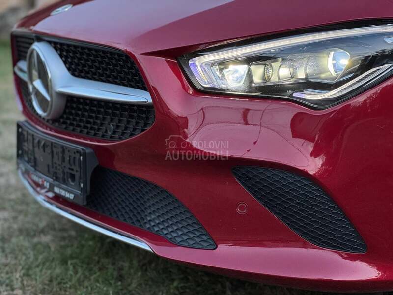 Mercedes Benz CLA 200 d  PANO/MULT/360KAM