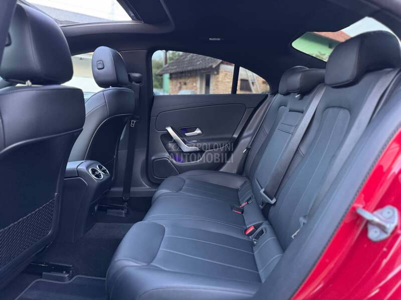 Mercedes Benz CLA 200 d  PANO/MULT/360KAM