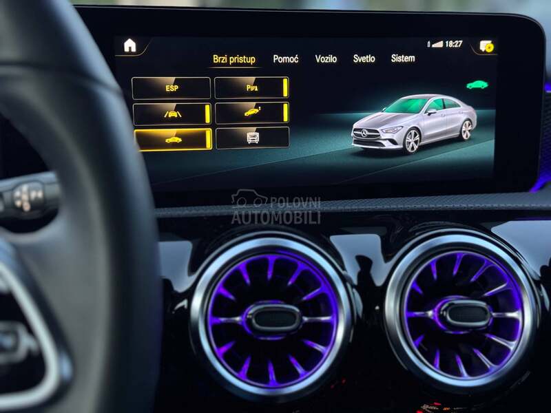 Mercedes Benz CLA 200 d  PANO/MULT/360KAM