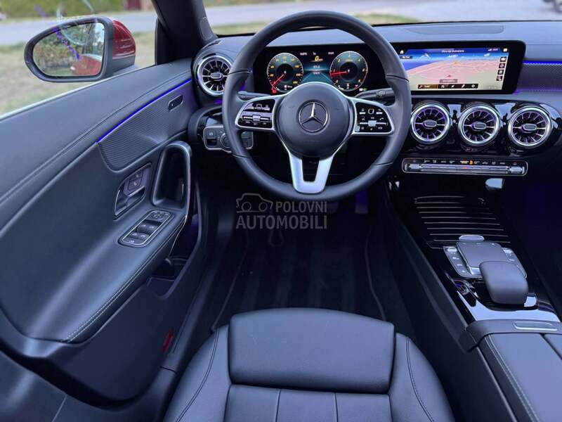 Mercedes Benz CLA 200 d  PANO/MULT/360KAM