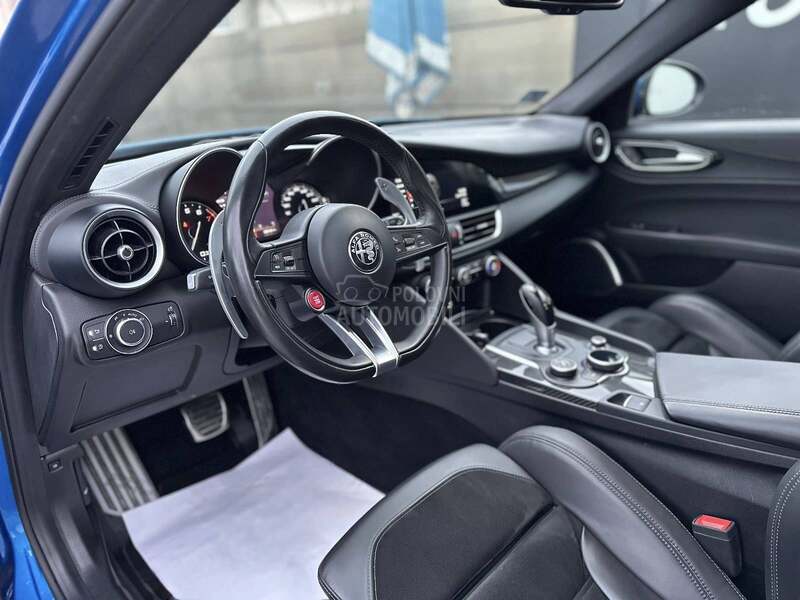 Alfa Romeo Giulia QV