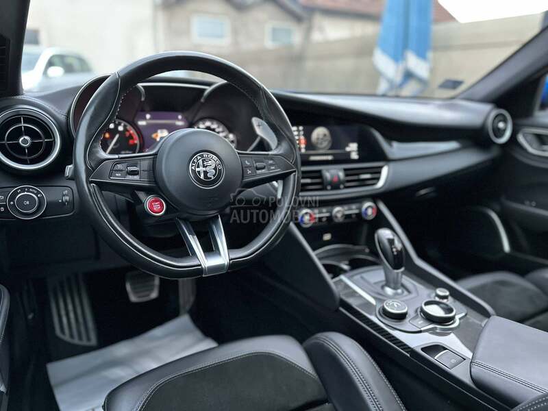 Alfa Romeo Giulia QV