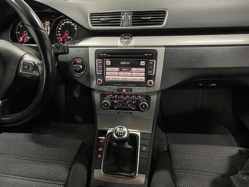 Volkswagen Passat B7 2.0 tdi