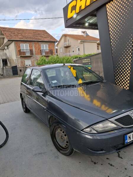 Lancia Ypsilon 