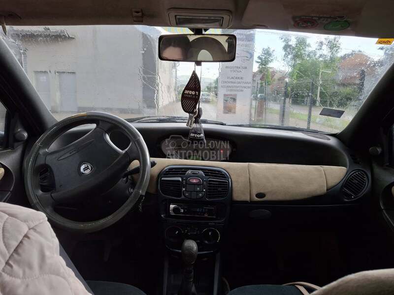 Lancia Ypsilon 