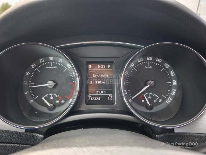Škoda Superb 2.0 DSG ELEGANCE
