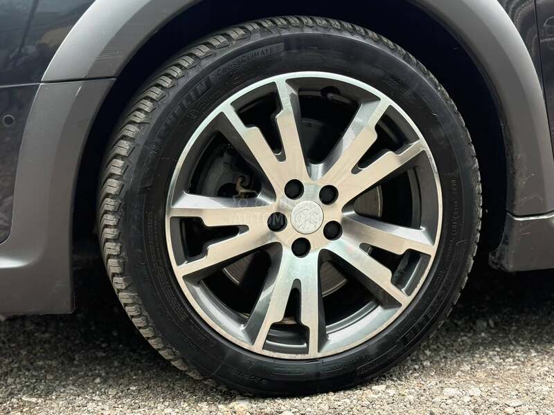 Peugeot 508 RXH 2.0 HDI Hybrid 4x4