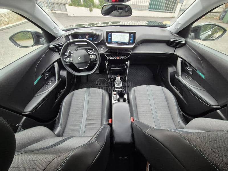 Peugeot 2008 ALLURE