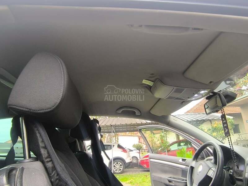 Volkswagen Golf 5 2,0tdi