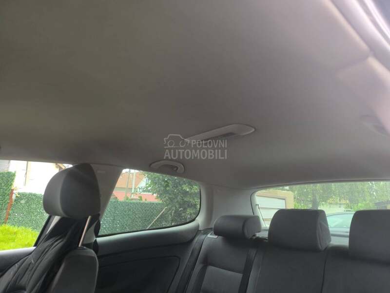 Volkswagen Golf 5 2,0tdi