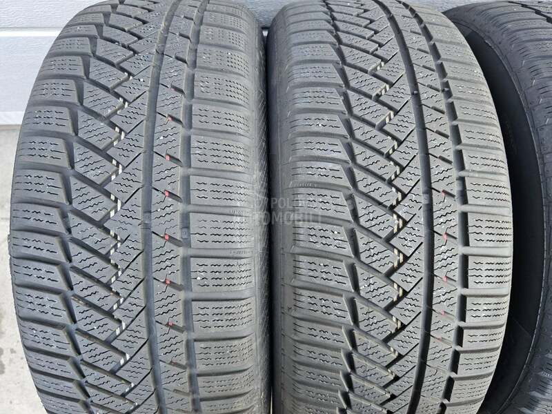 Continental 215/55 R17 Zimska
