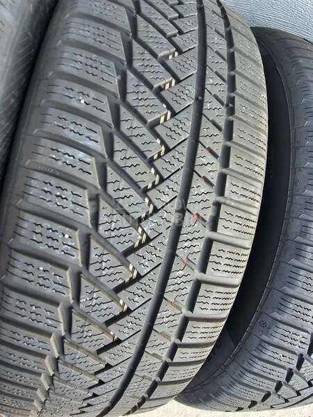 Continental 215/55 R17 Zimska