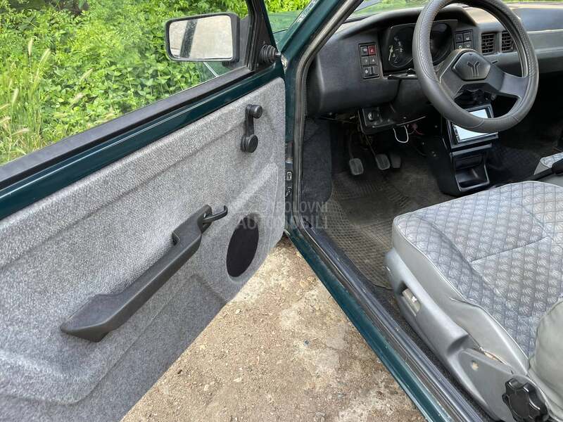 Zastava Yugo Tempo 
