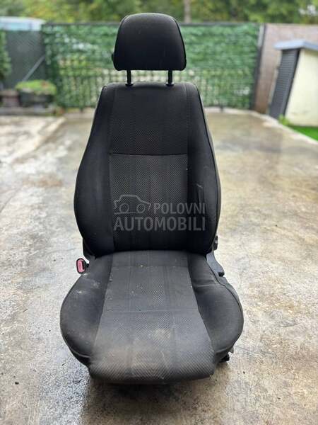 Sedista alfa 147 5v top stanje