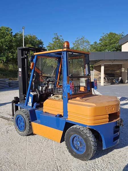 Toyota Sd350