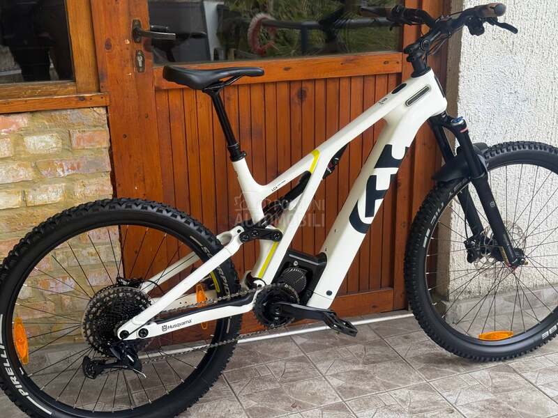 Husqvarna E bike carbon 29