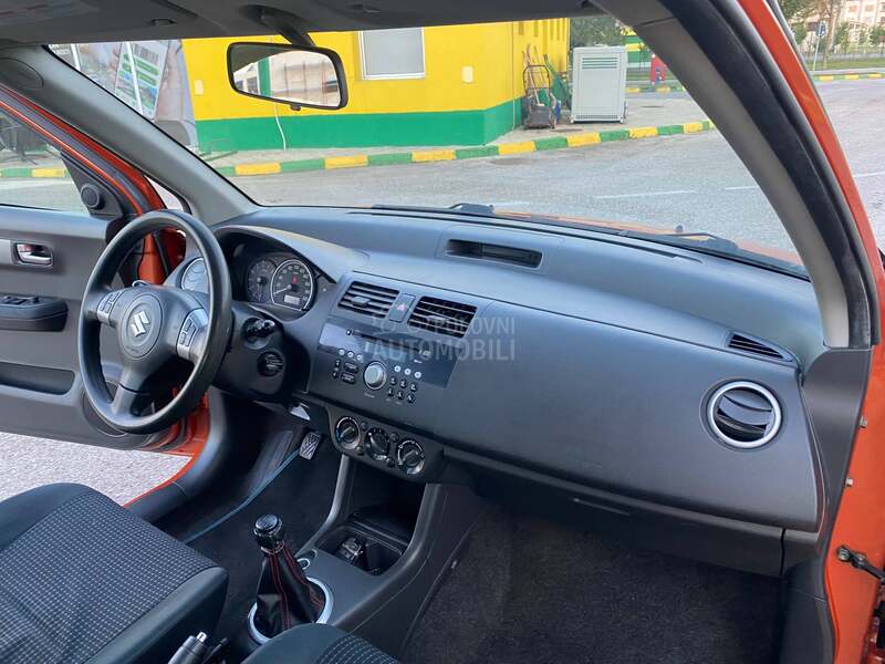 Suzuki Swift 1,3-SWIS.STANJE
