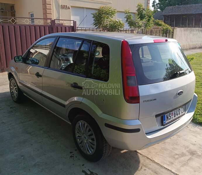 Ford Fusion 