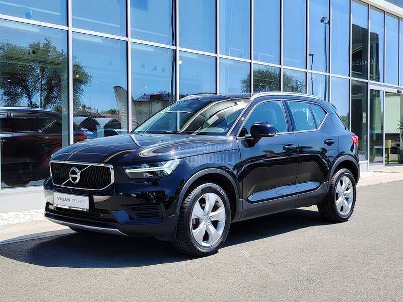 Volvo XC40 2.0 D3 MOMENTUM A/T