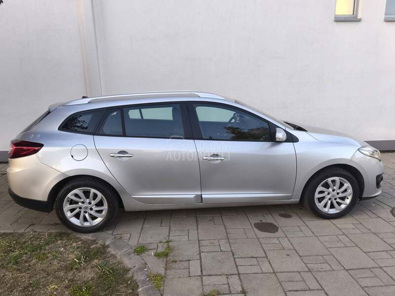Renault Megane 1.5 dciN a v i/L e d