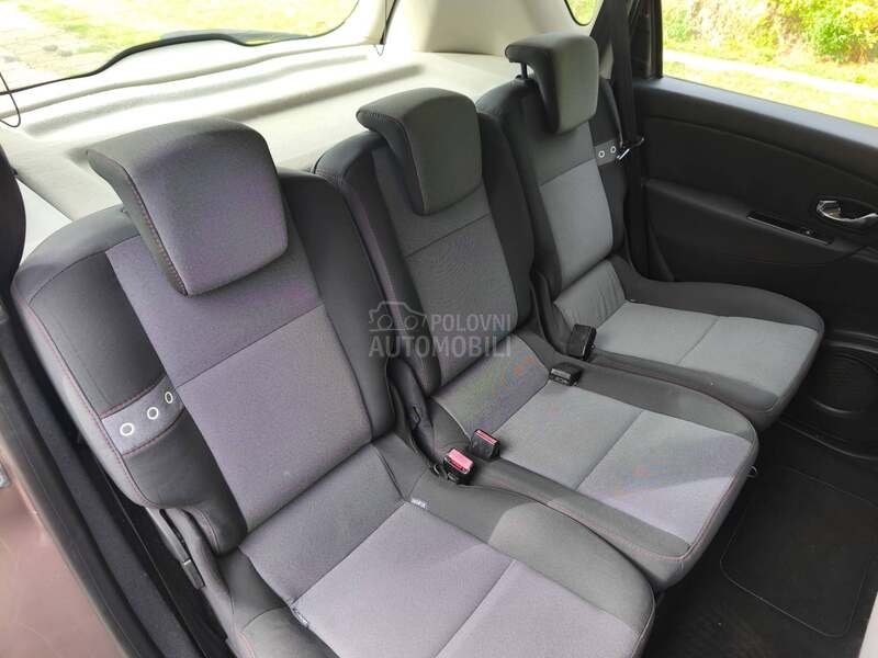 Renault Scenic 1.5 dciN a v i/L e d
