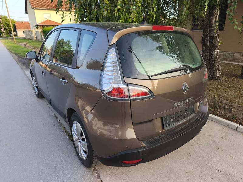 Renault Scenic 1.5 dciN a v i/L e d