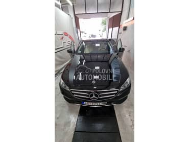 Mercedes Benz E 220 E 220