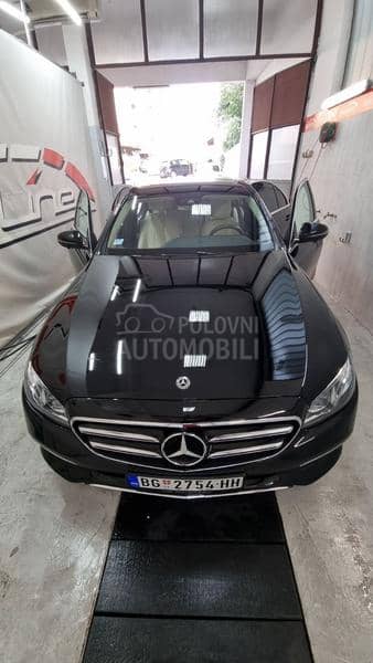 Mercedes Benz E 220 E 220