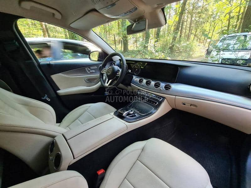 Mercedes Benz E 220 E 220