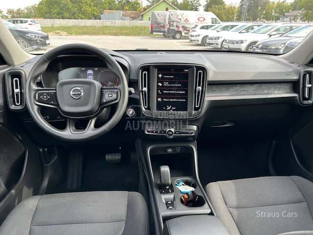 Volvo XC40 T2