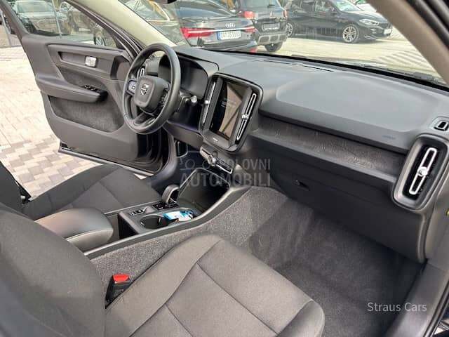 Volvo XC40 T2