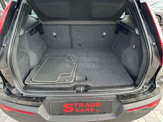 Volvo XC40 T2