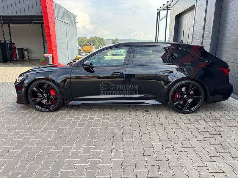Audi RS6 BlackEdition