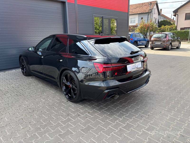Audi RS6 BlackEdition