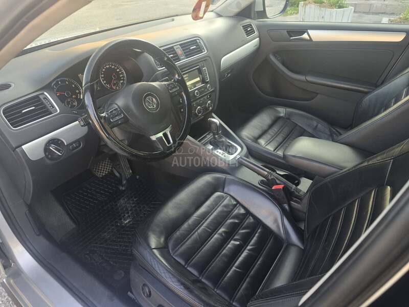Volkswagen Jetta 